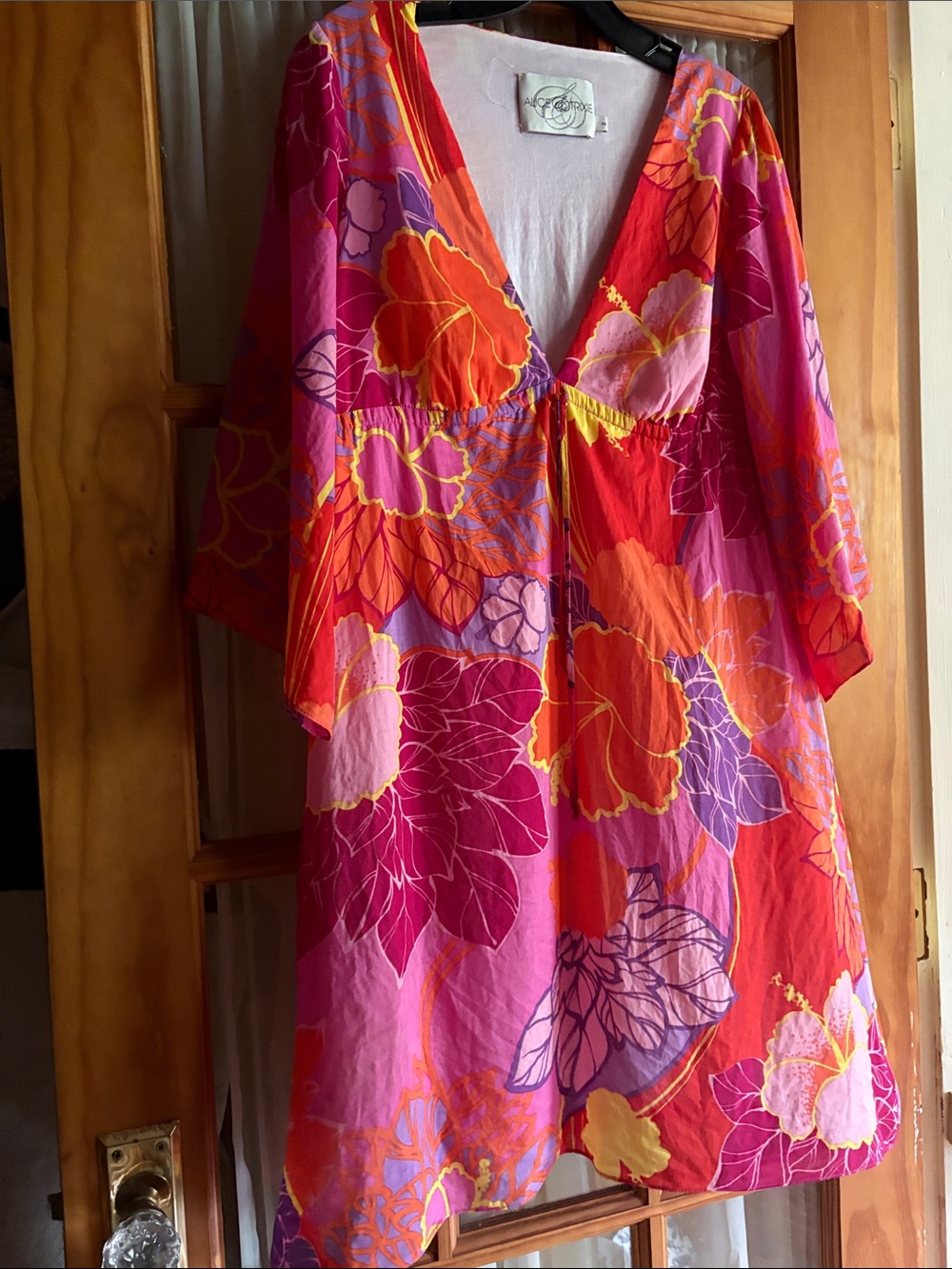 Alice & Trixie Floral V-Neck Tie-Waist Tunic in Pink Red Orange